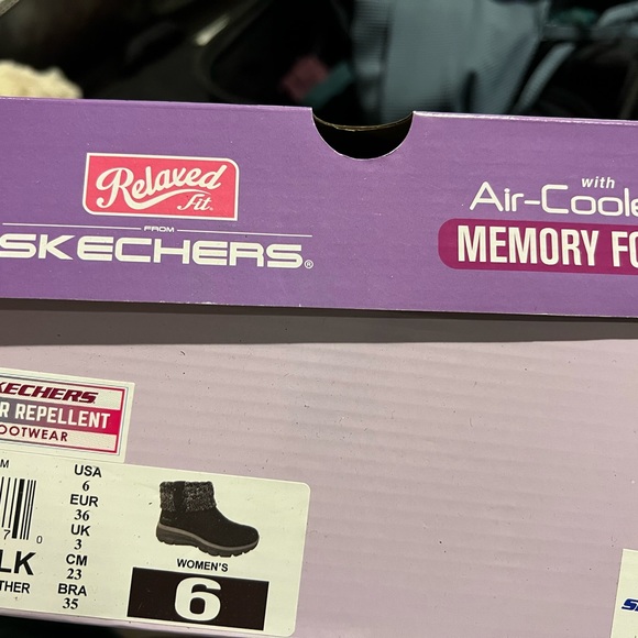 Skechers Air-Cooled Memory Foam Water Repellent Shoes - Picture 2 of 3